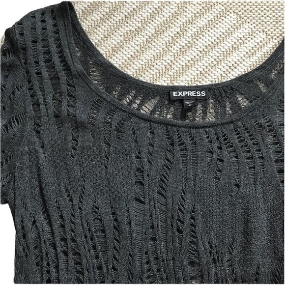 ✨Express Sweater✨ - Picture 3 of 3